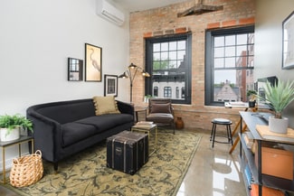 1513 W Monroe St, Chicago, IL 60607