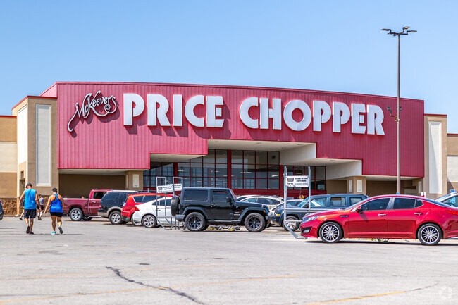 Residents of Bridger pick up their groceries at Price Chopper.