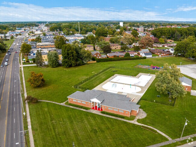 North Side Pool is popular summer amenity in Brier Hill.
