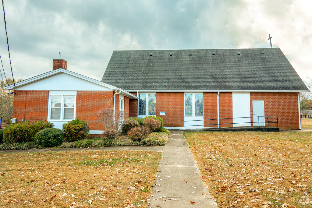 Willow Tree Community School provides private education in 
Cleveland County.