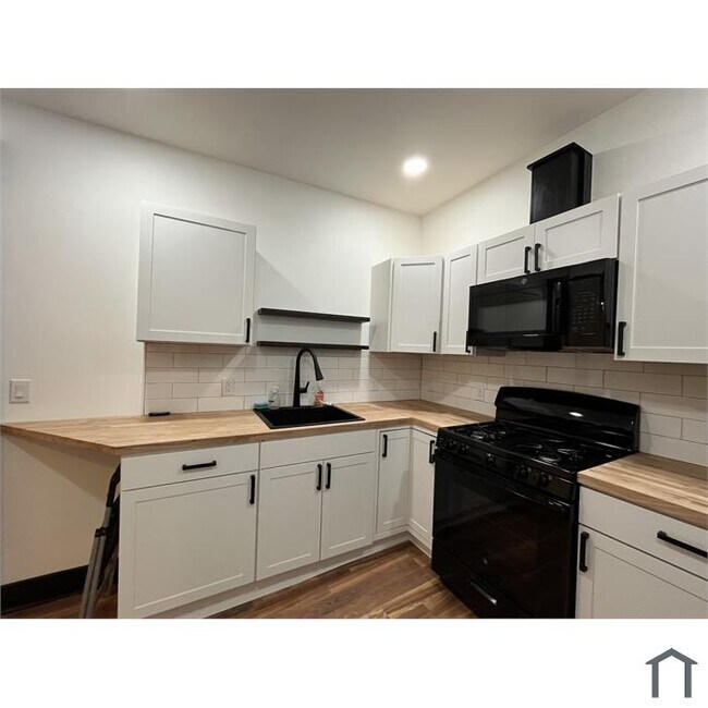 32 Chapel St unit 1R, Norwalk, CT 06850 - photo 5