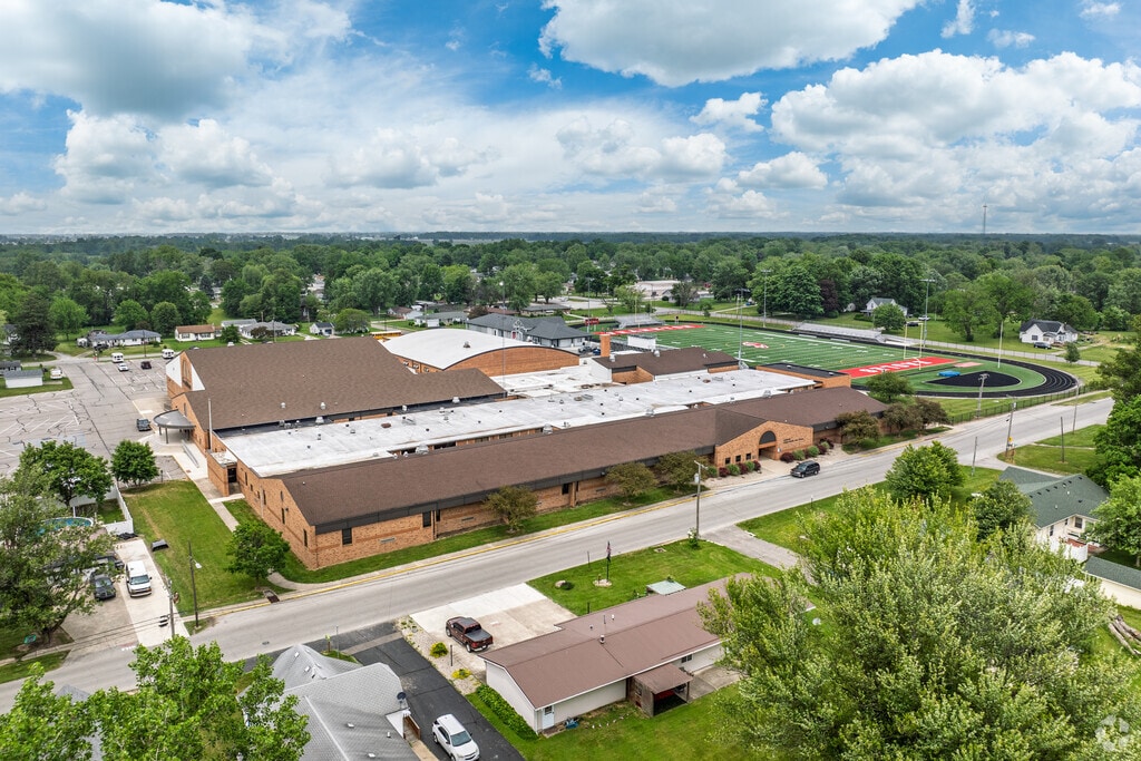 The Frankton Jr Sr High School campus is located in the heart of Frankton.