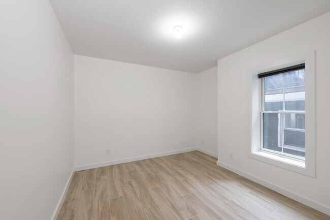 340 Randolph Ave, Jersey City, NJ 07304 - photo 6