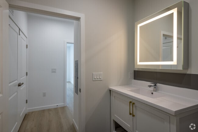 110 Washington, Bloomfield, NJ 07003 - photo 5
