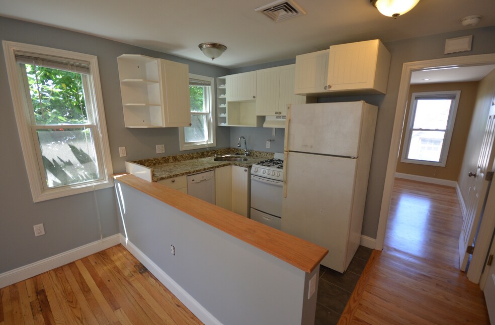 12 Cheever Ct unit 2, Boston, MA 02128 - photo 1