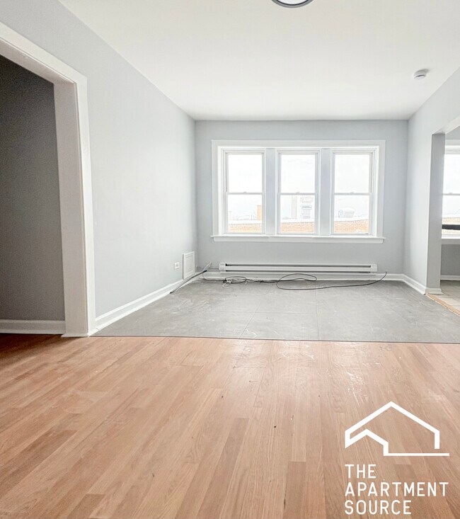 6228 S Western Ave unit 303, Chicago, IL 60636 - photo 2