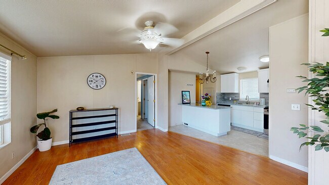 1624 S Frontage Rd unit 81, Manteca, CA 95336 - photo 2