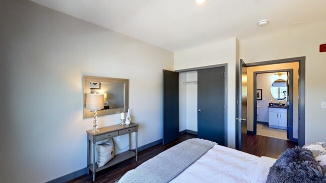 University Square North, Salem, MA 01970 - photo 7