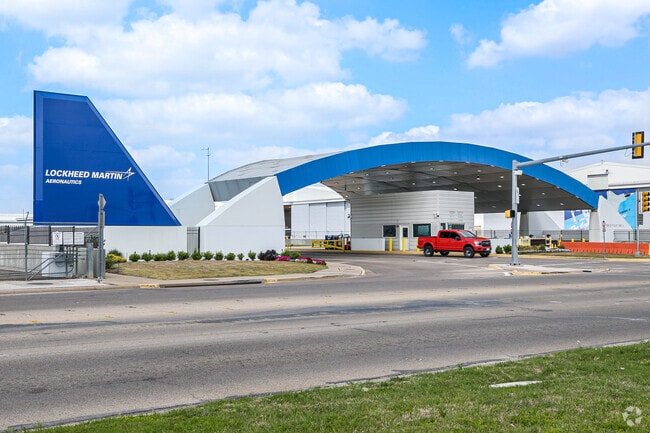 Lockheed Martin is one of the top employers of those living in Sansom Park.