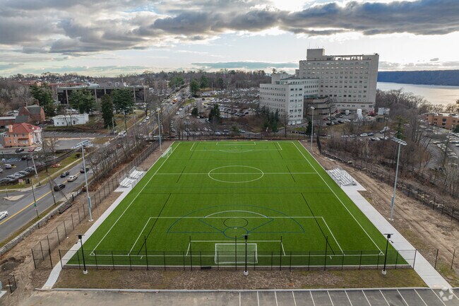 Study at the William Boyce Thompson School at 1061 N Broadway, Yonkers, NY 10701.