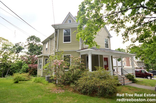 305 Central St, Auburndale, MA 02466 - photo 3