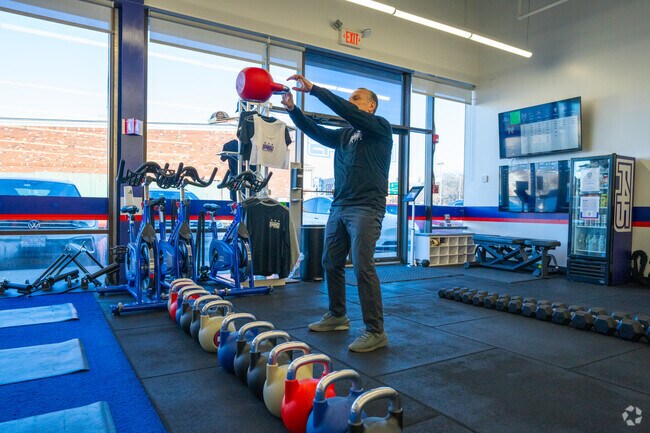 Get yourself into shape with F45 strength training in Wellington.