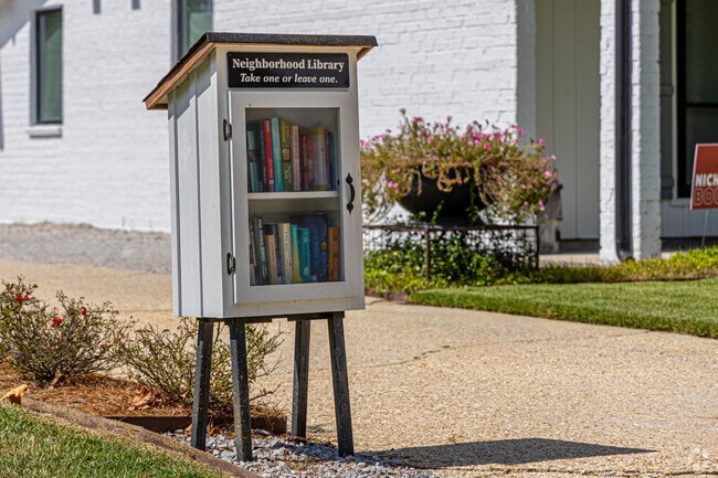 A neighborhood library is used to share books in Airline/Jefferson.