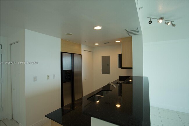 One Miami West Tower unit 4324, Miami, FL 33131 - photo 3