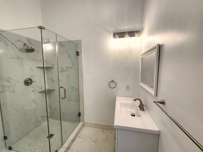 6522 Camellia Ave unit 6520 Camellia, North Hollywood, CA 91606 - photo 4