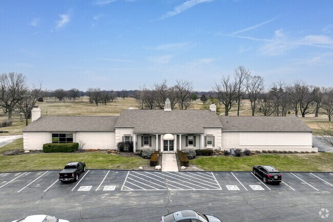 Twin Lakes Golf Club is a well-known 18 hole golf course located near College Park.