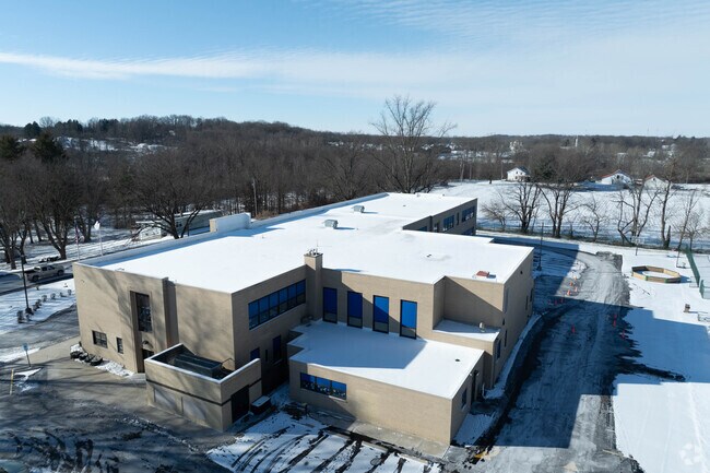 Chapel Hill Christian School- Green Campus is located in Akron, Ohio.