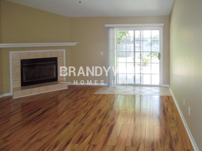 8145 Mactavish Way W, Jacksonville, FL 32244 - photo 3