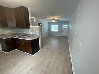 5213 Spruce Ave, West Palm Beach, FL 33407