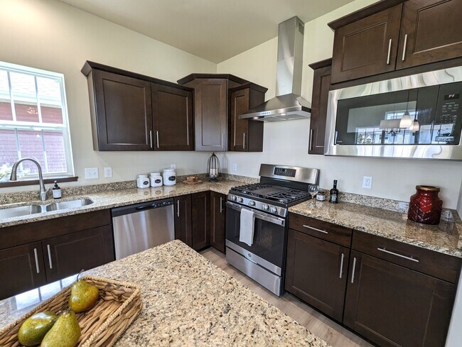 14 Bluestem Pass, Mount Horeb, WI 53572 - photo 5