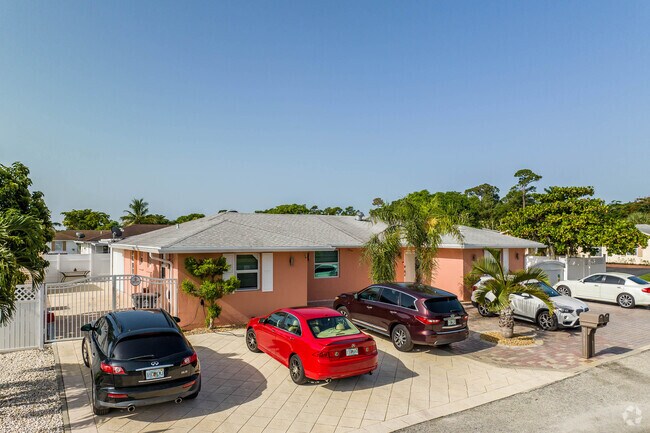 A colorful home with an attached villa in the Cannongate neighborhood.