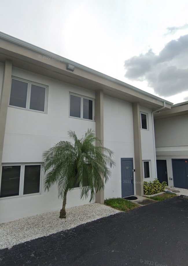 1705 Colonial Blvd Unit D2, Fort Myers, FL 33907