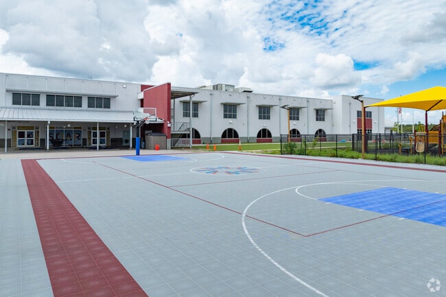 Mater Academy St. Cloud