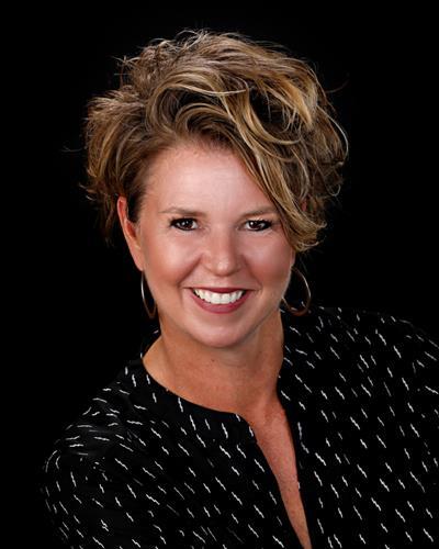 Stephanie Wright