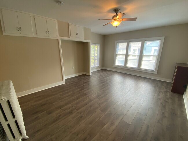 221 8th St S unit 5, La Crosse, WI 54601 - photo 3