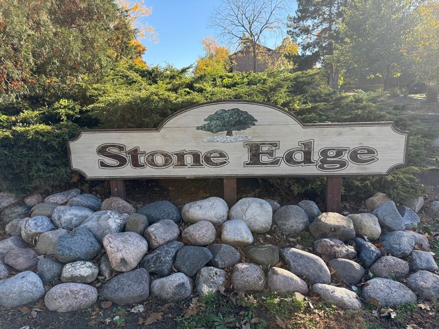 Stone Edge Apartments