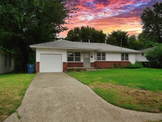 1101 Sycamore Dr, Midwest City, OK 73110