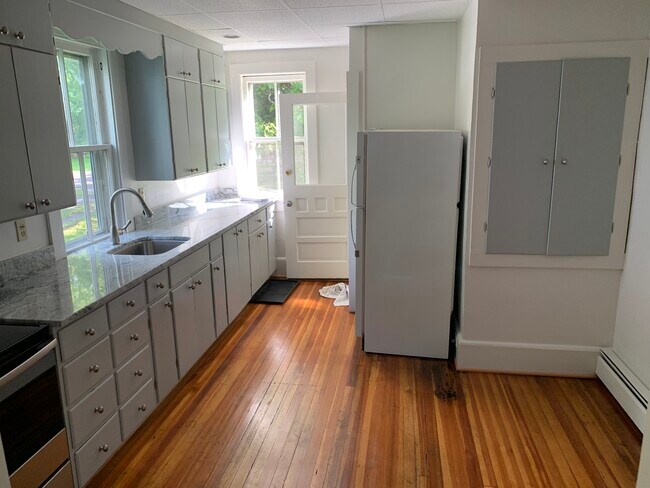 62 E Church St unit 64, Fairport, NY 14450 - photo 5