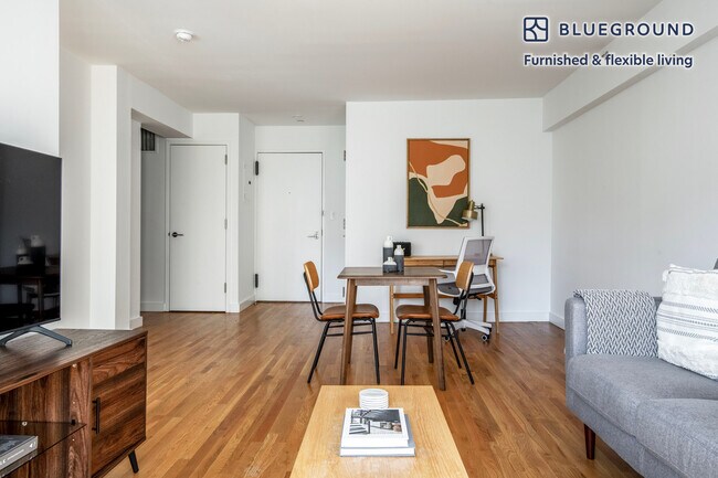 101 W 15th St unit FL6-ID1320, New York, NY 10011 - photo 3
