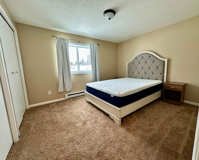 3329 Mahoney Dr, Traverse City, MI 49696 - photo 6