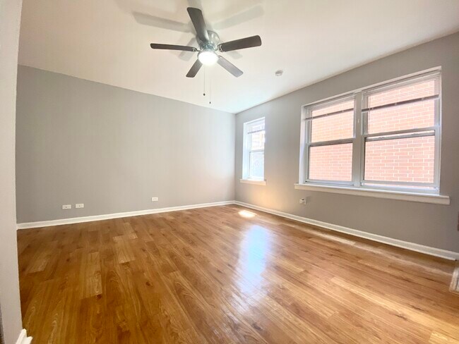 4241 N Kenmore Ave unit 105, Chicago, IL 60613 - photo 7