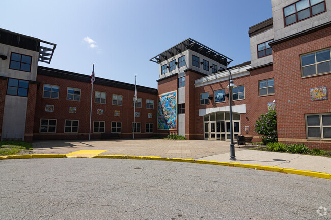 Gerard A. Guilmette School welcomes current and prospective students.
