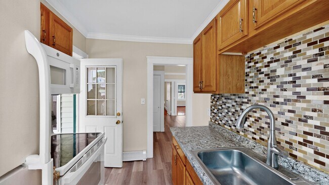 5 Ropes St unit 1, Salem, MA 01970 - photo 3