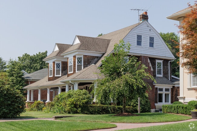 A sturdy, old craftman style home in Hackensack, NJ.