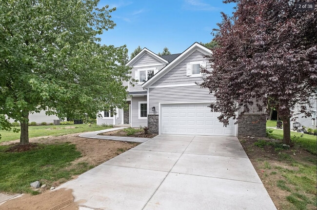 5453 W Heathwood Dr SE, Grand Rapids, MI 49512 - photo 2