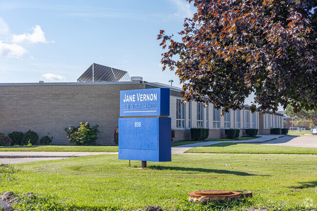 Vernon Elementary is a wonderful, public elementary school in Kenosha.