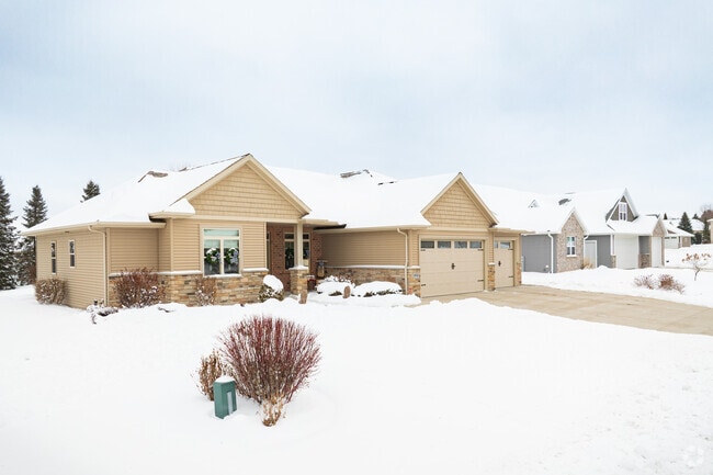 Ranch‑style homes represent Hobart’s larger, more expensive housing stock compared to nearby Green Bay neighborhoods.