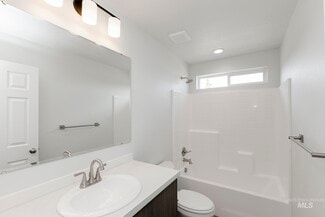 7249 E Shields Dr, Nampa, ID 83687