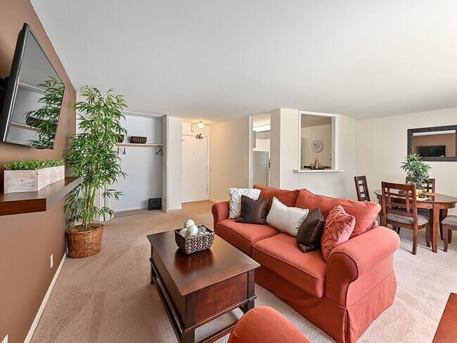 Harbor Lake, Waukegan, IL 60087 - photo 4