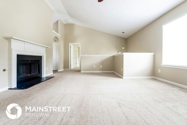 10576 Day Lily Dr, Hampton, GA 30228 - photo 2