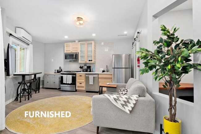 3228 Broadway unit A, Sacramento, CA 95817 - photo 2