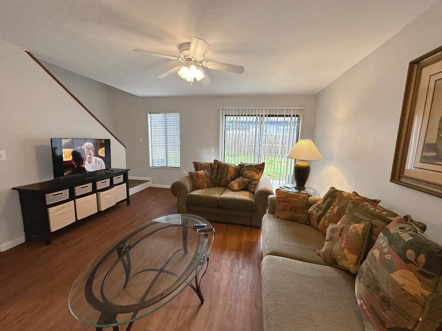 2300 SW 43rd St unit ID1359101P, Gainesville, FL 32607 - photo 1