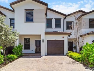 221 SW 159th Way, Pembroke Pines, FL 33027