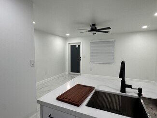 2194 W 60th St Unit 22205, Hialeah, FL 33016