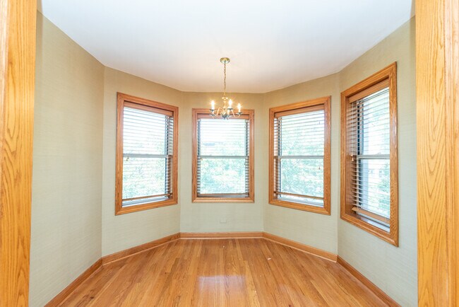 3413 N Elaine Place unit 3, Chicago, IL 60657 - photo 2