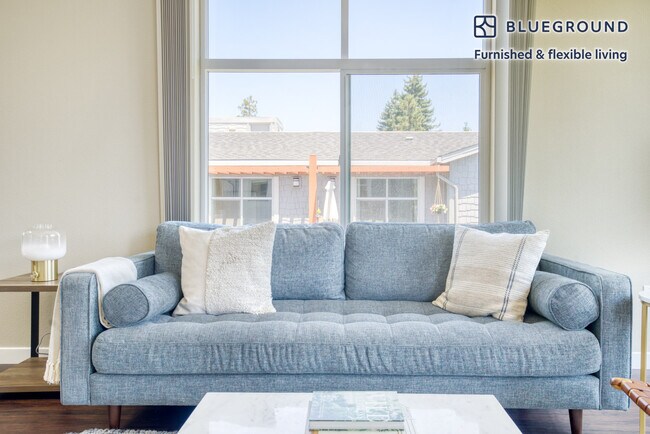 111 N Rengstorff Ave unit FL3-ID590, Mountain View, CA 94043 - photo 3